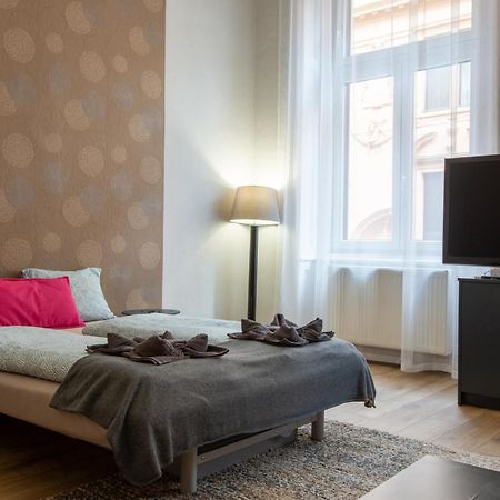 City Center Apartment Будапеща Екстериор снимка