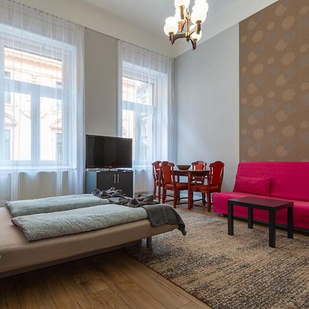City Center Apartment Будапеща Екстериор снимка