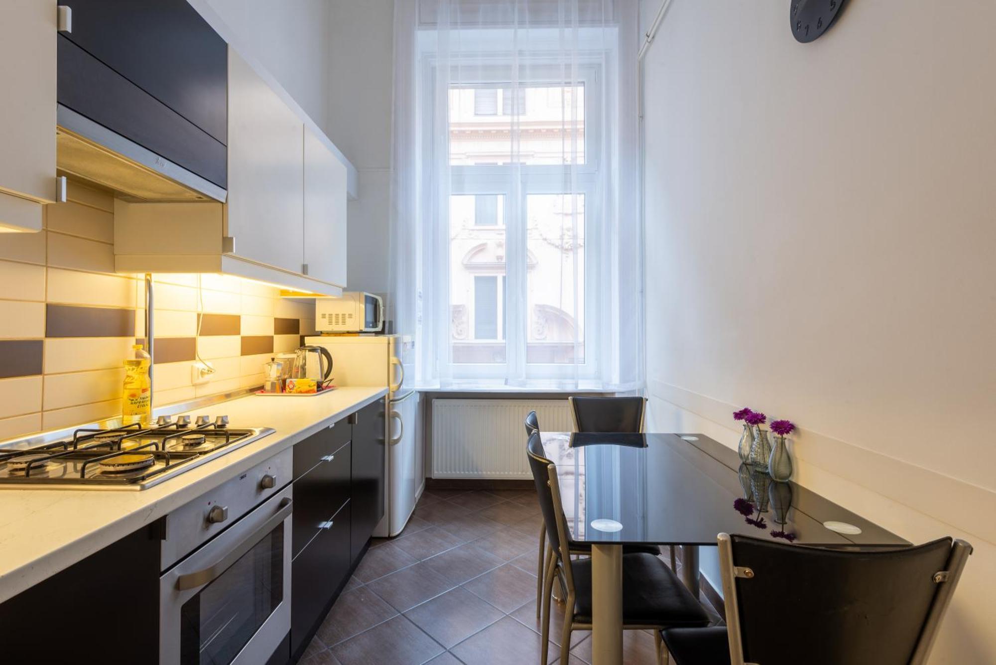 City Center Apartment Будапеща Екстериор снимка