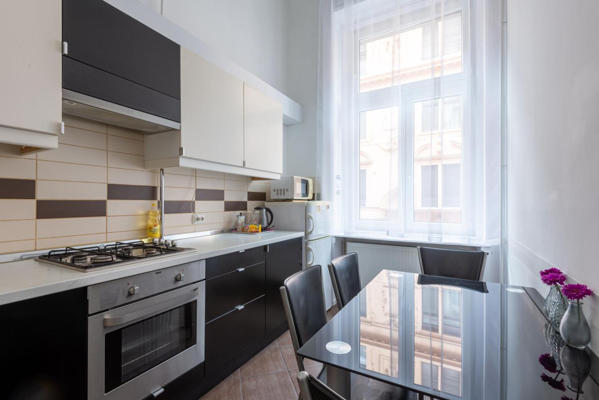 City Center Apartment Будапеща Екстериор снимка